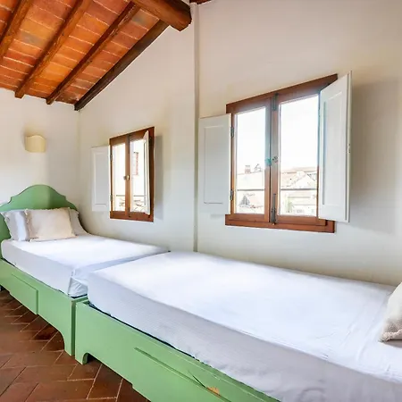 Apartment Piazza Santa Croce