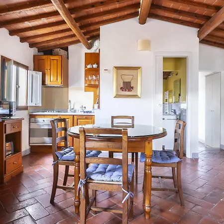 Apartment Piazza Santa Croce
