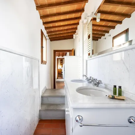 Apartment Piazza Santa Croce *