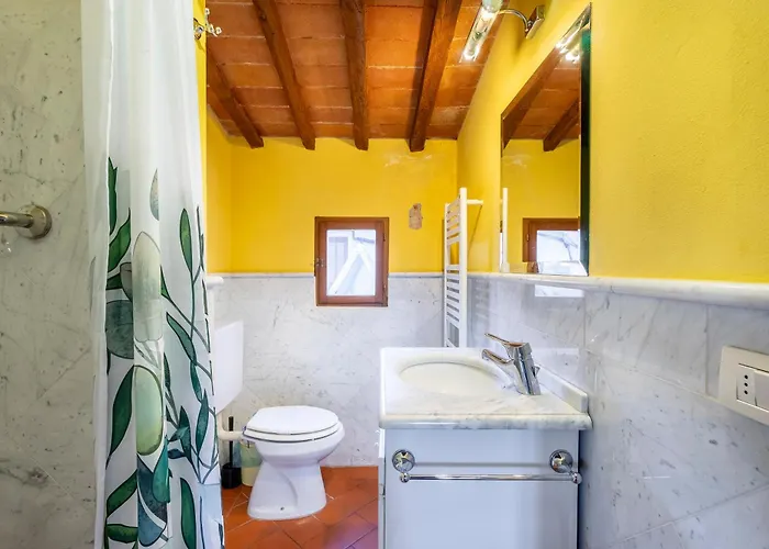 Piazza Santa Croce Apartment