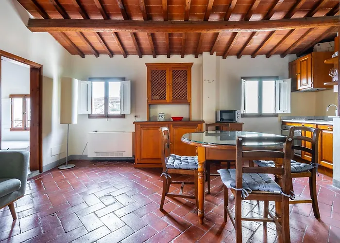 Apartment Piazza Santa Croce *